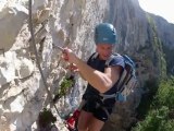 Vidéo de présentation de l'escalade de la via ferrata de la Grotte à Carret en Savoie