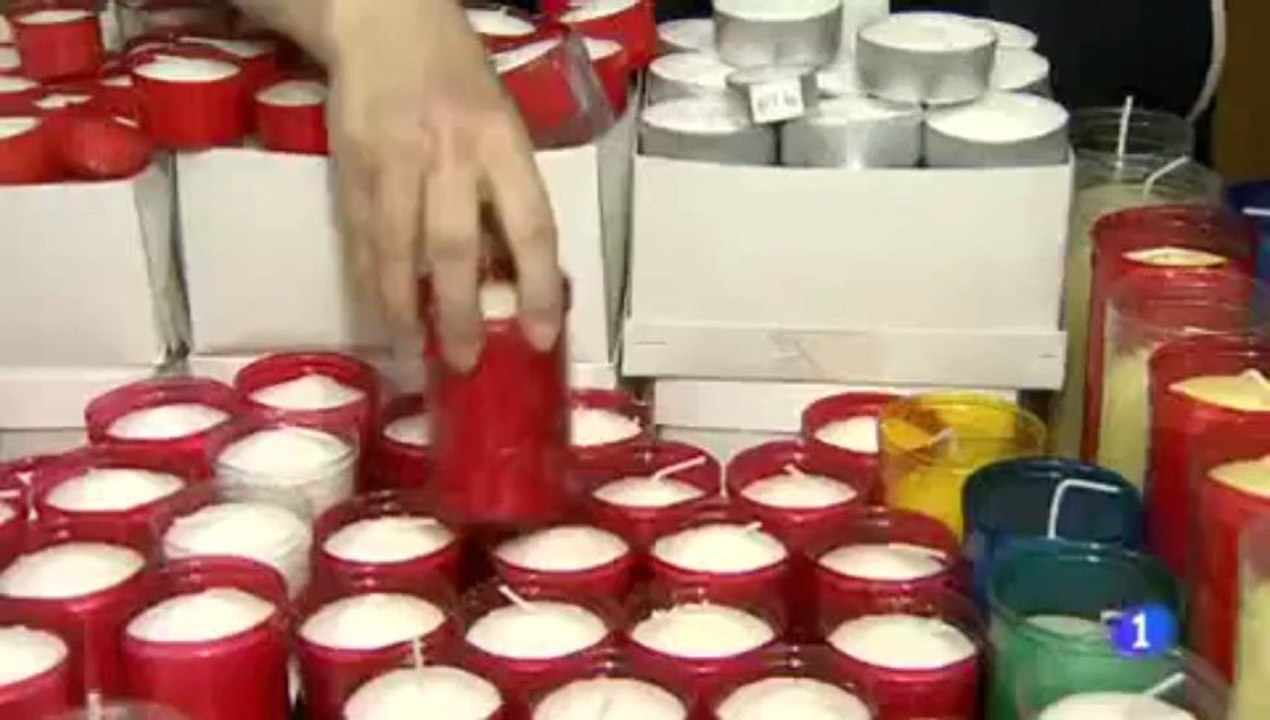 VELAS Y SANTOS CONTRA LA CRISIS