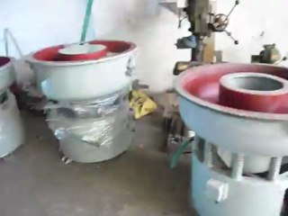vibratory deburring machine