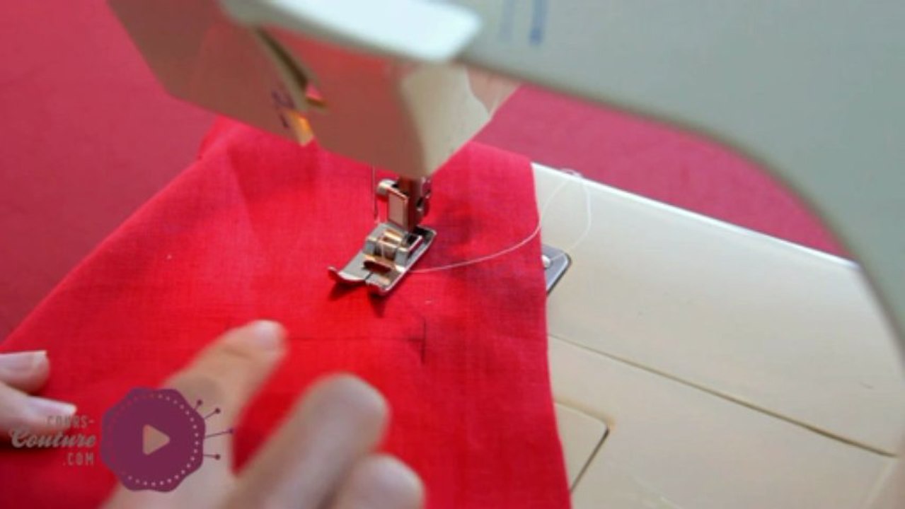cours de couture - Comment coudre un boutonnière passepoilée - tuto de couture