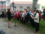 chorale de l'Ecole municipale d'art de Parempuyre (33) lors des cérémonies du 8 mai 1945