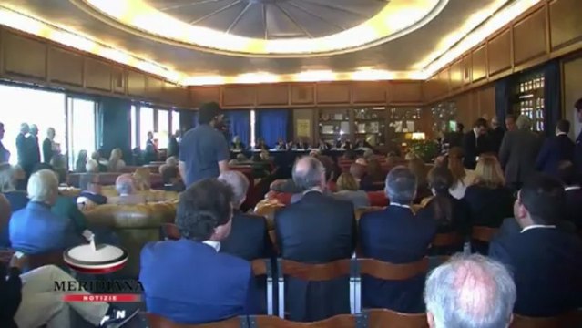 Alemanno mette nero su bianco errori e progetti futuri nel libro “Cittadino di Roma”