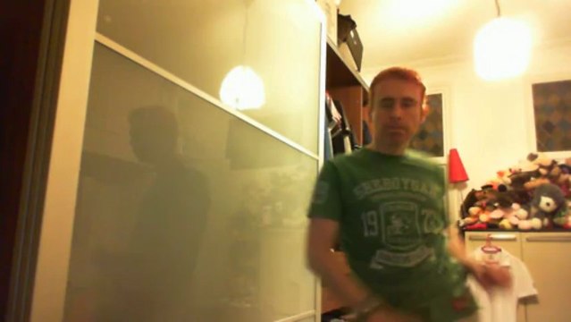 Wiwi kameloualise birds de Vitalic