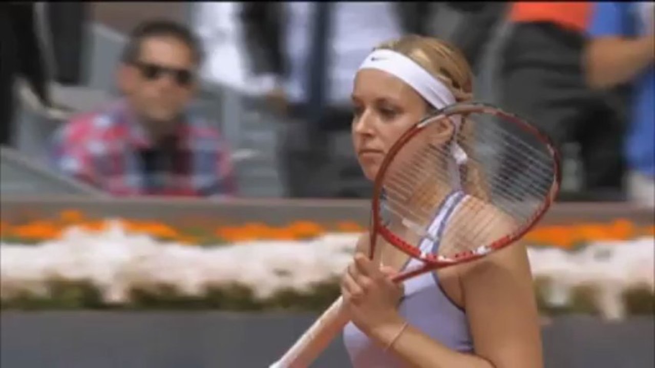 Scharapowa macht die 19 voll! Lisickis Aufschlag zu schwach