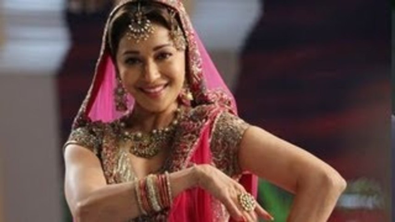 Madhuri Dixit's Mujra In Dedh Ishqiya !