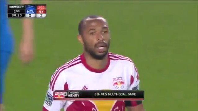 Thierry Henry fait un magnifique retourné acrobatique !