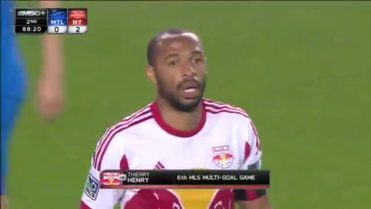 Thierry Henry fait un magnifique retourné acrobatique !