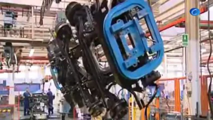 El BBVA empeora las previsiones de 2013 hasta la recesión del 1,4 y el paro de 27,1%