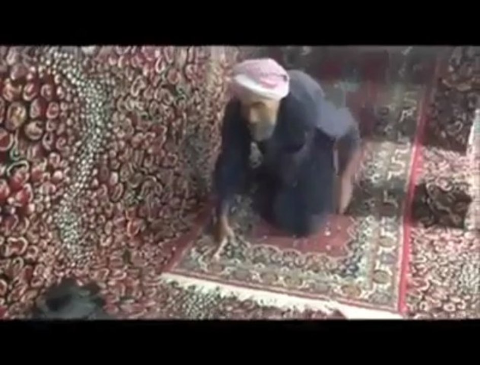 قصة جد مؤثرة لمعاق يواظب على الصلاة ، أنشرها حتى يأخد الجميع العبرة