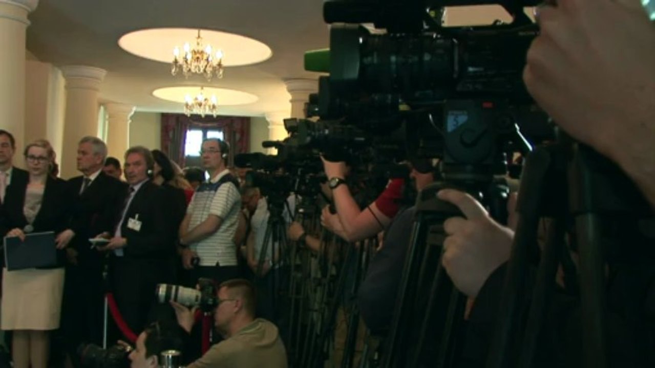 Lavrov defends supply of Russian missiles to Syria