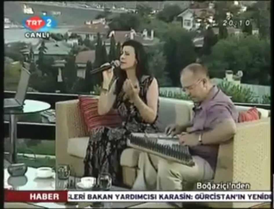 Eda Karaytuğ  ~ Biraz Kül, Biraz Duman