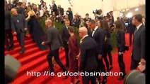 Kristen Stewart A$$ Pinched By Katy Perry At MET GALA Event