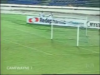 INACREDITÁVEL- Willian Ribeiro, do Campinense, dribla o goleiro e cuta para fora - Paraibano 2013