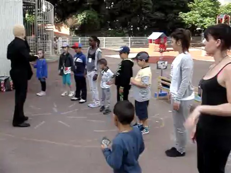 Salsa au programme de la première action de Solidarsport dans le primaire niçois...