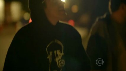 Justiceiros viram skatistas para combater crime O DENTISTA MASCARADO