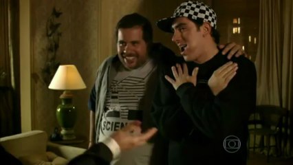 ‘I will survive’ é trilha sonora de Sheila e Vera O DENTISTA MASCARADO