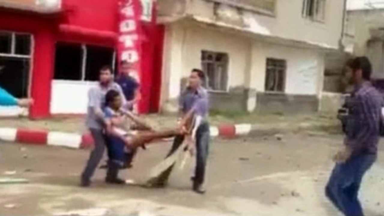 Car bombs kill at least four in Turkish town on Syrian border