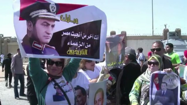Egypte: l'ex-président Moubarak à nouveau jugé