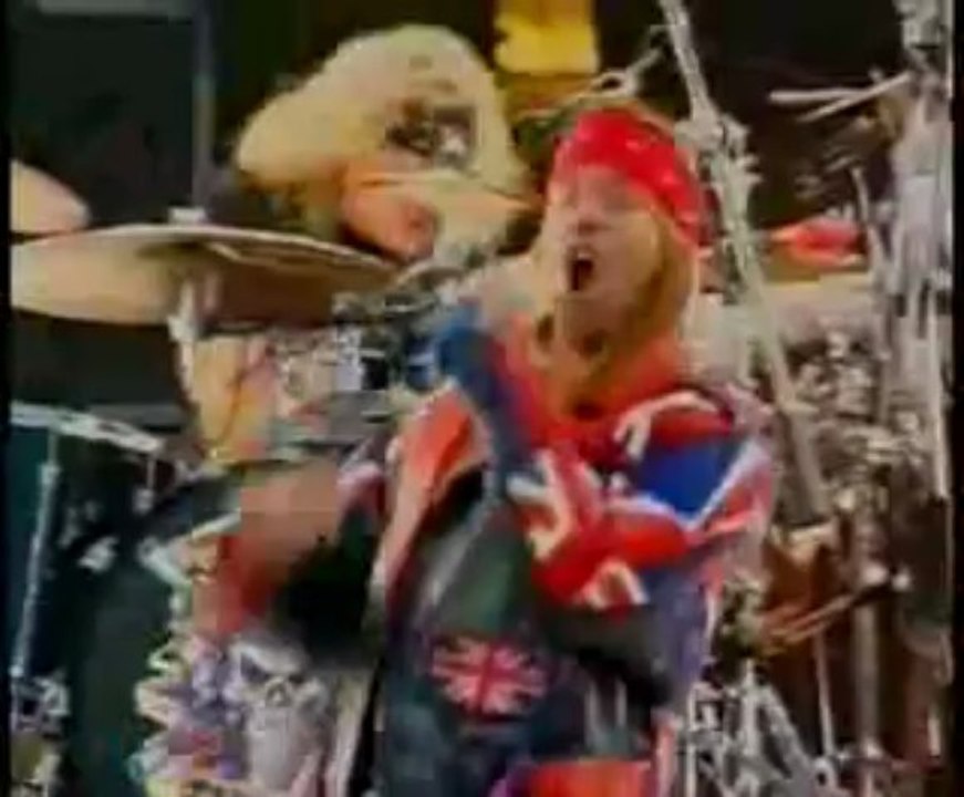 GUNS N' ROSES - Paradise City (Live Wembley - 1992)