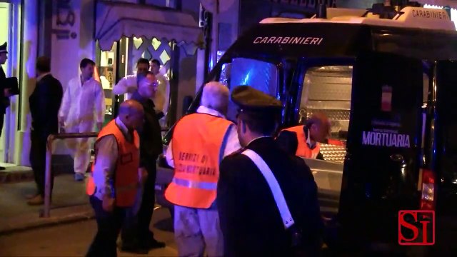 Arzano (NA) - Gioielliere reagisce e uccide rapinatore -3- (10.05.13)