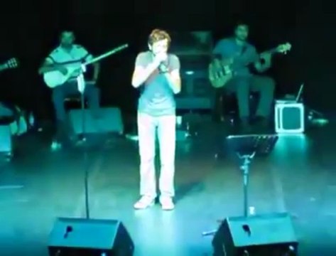 Karmate - Anadan Ayrı Babadan Ayrı (Konser Çekimi)