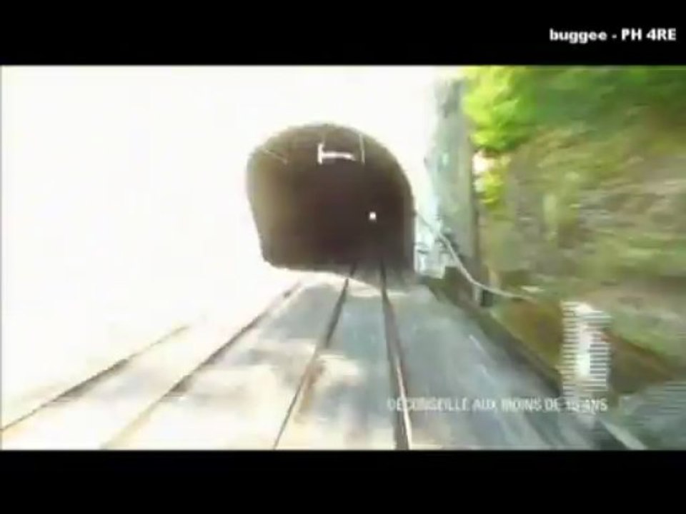 Couple Déchiré, enfants otages (extrait Le Monde En Face) - Alienation parentale