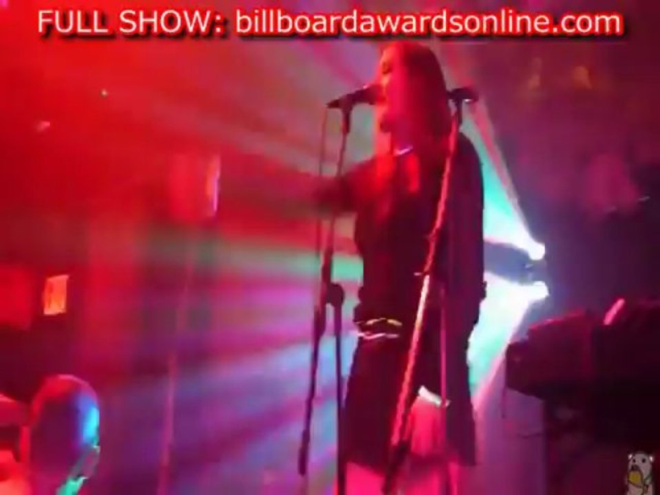 Icona Pop live performance Billboard Music Awards 2013