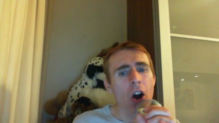 Wiwi égratigne "ne m'oublie pas" de Sandra Kim