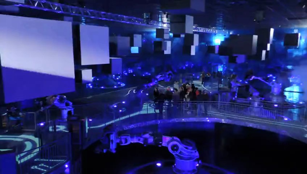 Futuroscope . Danse avec les robots 2