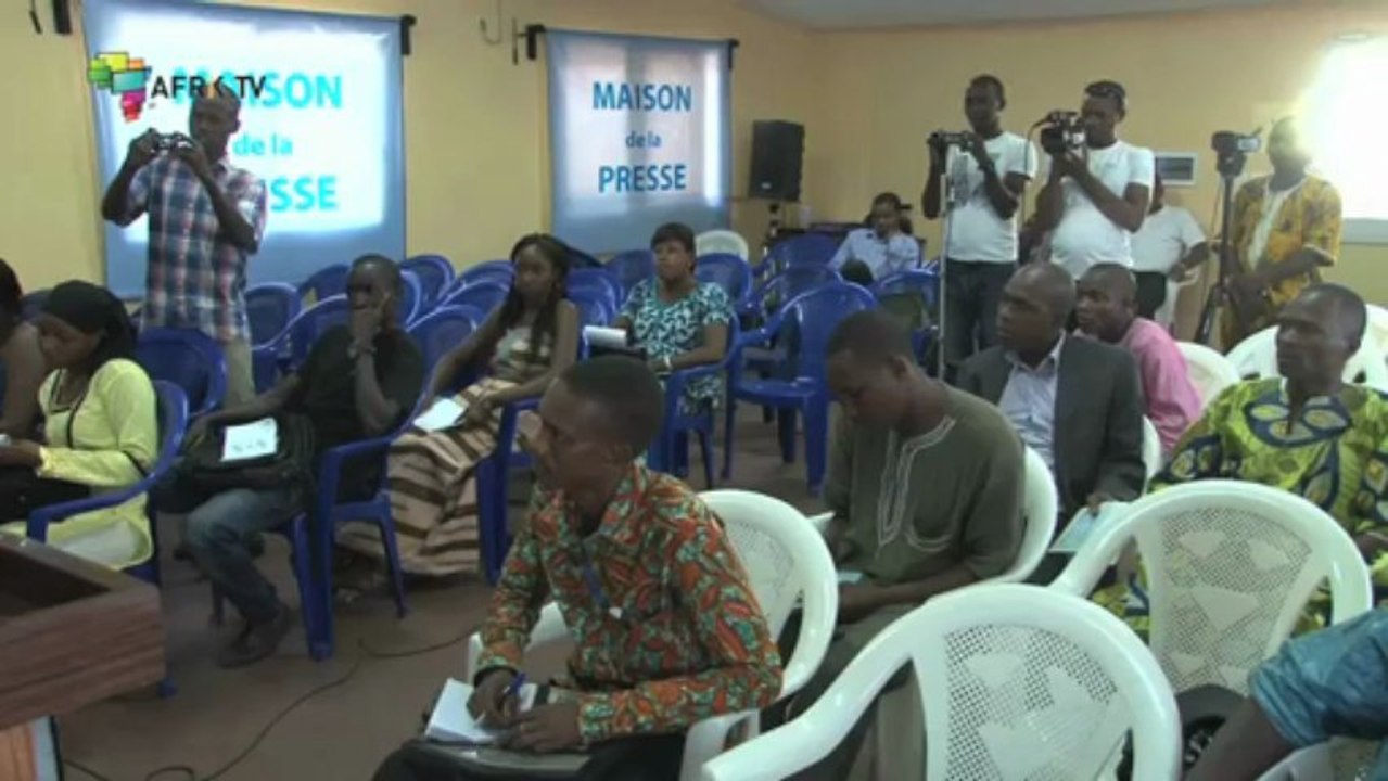 Makaila Nguebla  bloggeur tchadien qui vit en Guinée après avoir été expulsé du Sénégal.