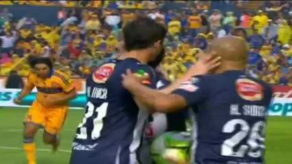 México - Autogol increíble de Jiménez
