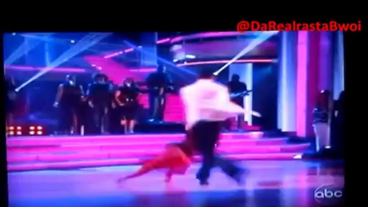 Emeli Sande Performs " Next To Me' on Dancing With The Stars