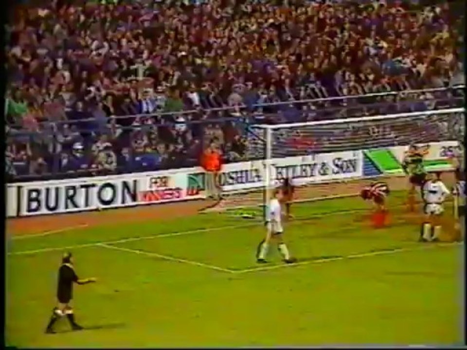 02 Leeds Utd v Stoke City (26.11.88 - Second Half)