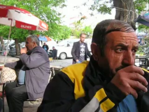 Kağızmanlı Ozan Altuni Yalan Dünya