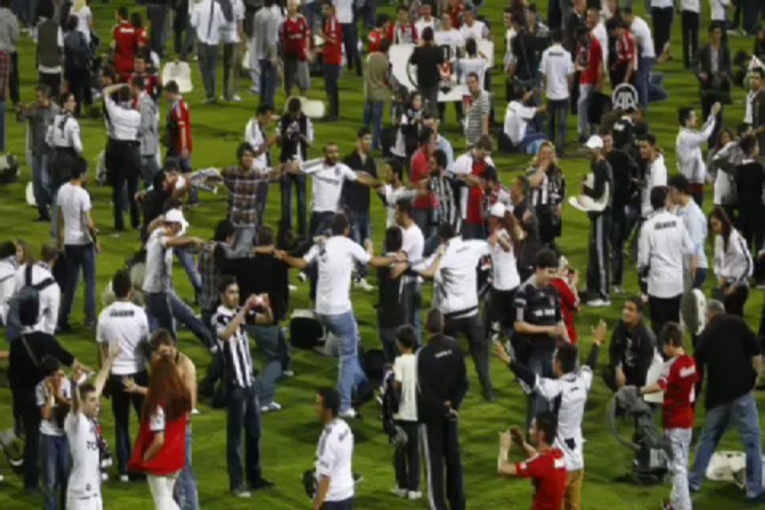 BJK İnönü Stadı'na hasarlı veda