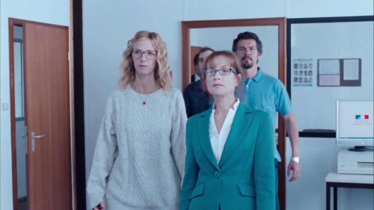 Cannes : découvrez en exclusivité un extrait du film "Tip top", de Serge Bozon