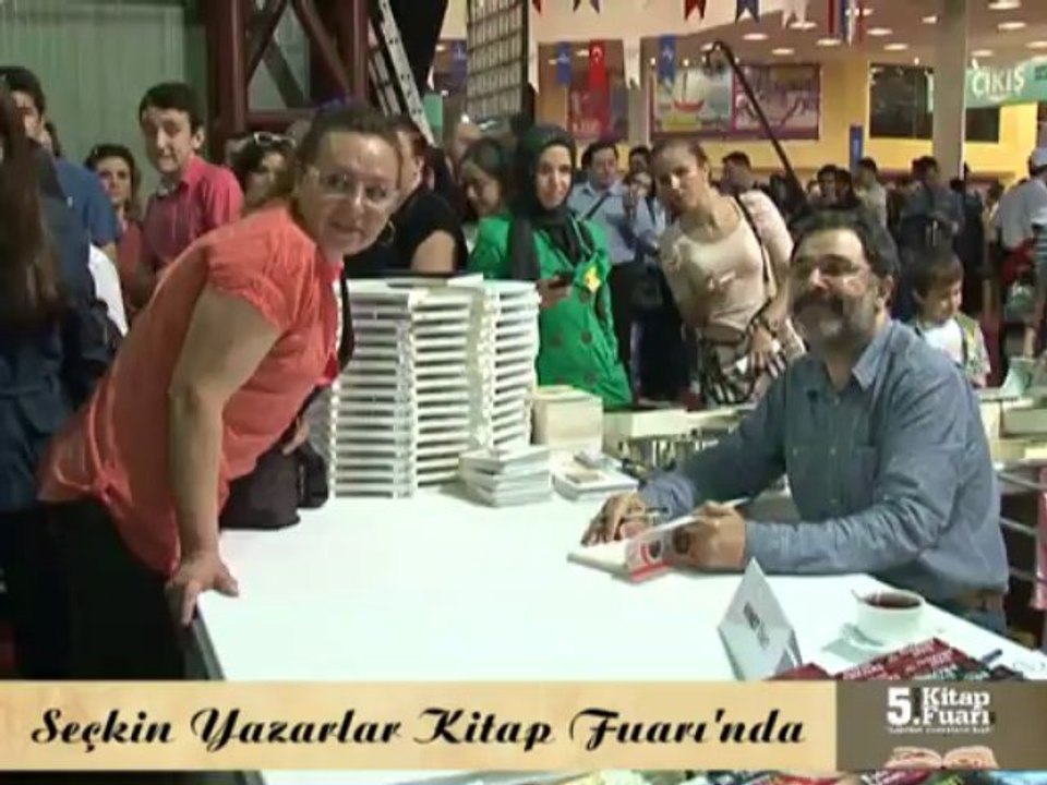 Ahmet Ümit | Seçkin Yazarlar Kitap Fuarı'nda