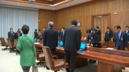 S. Korean president says sorry over grope case