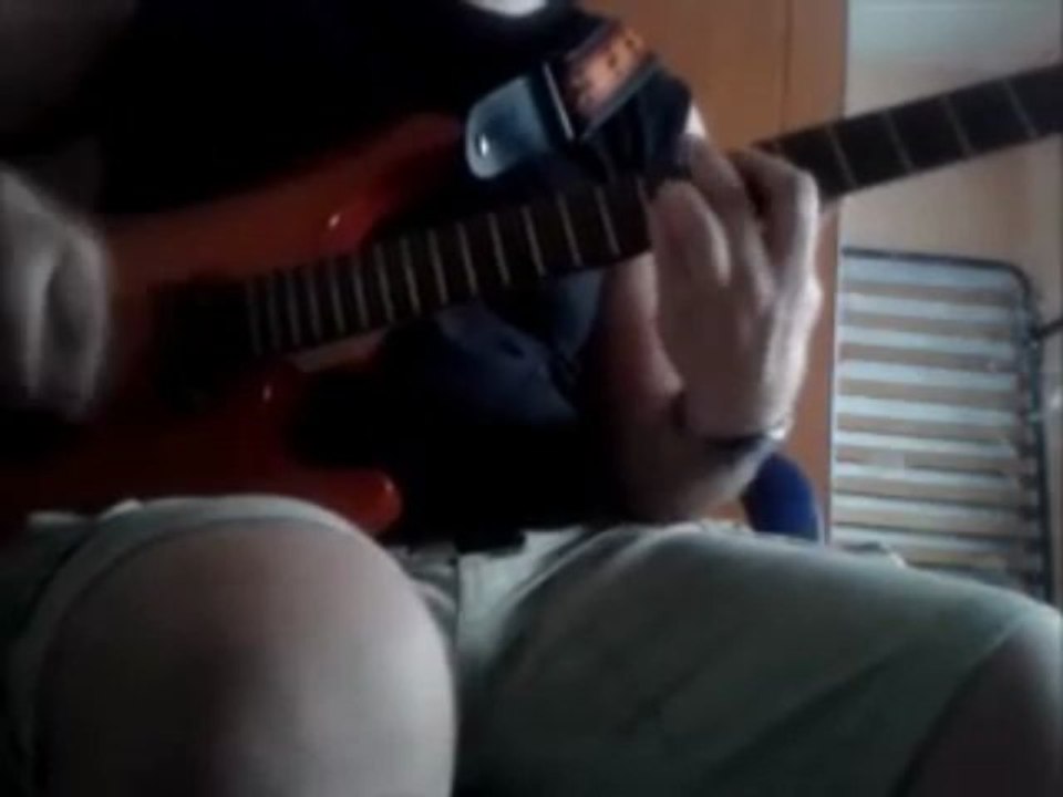 A trompicones