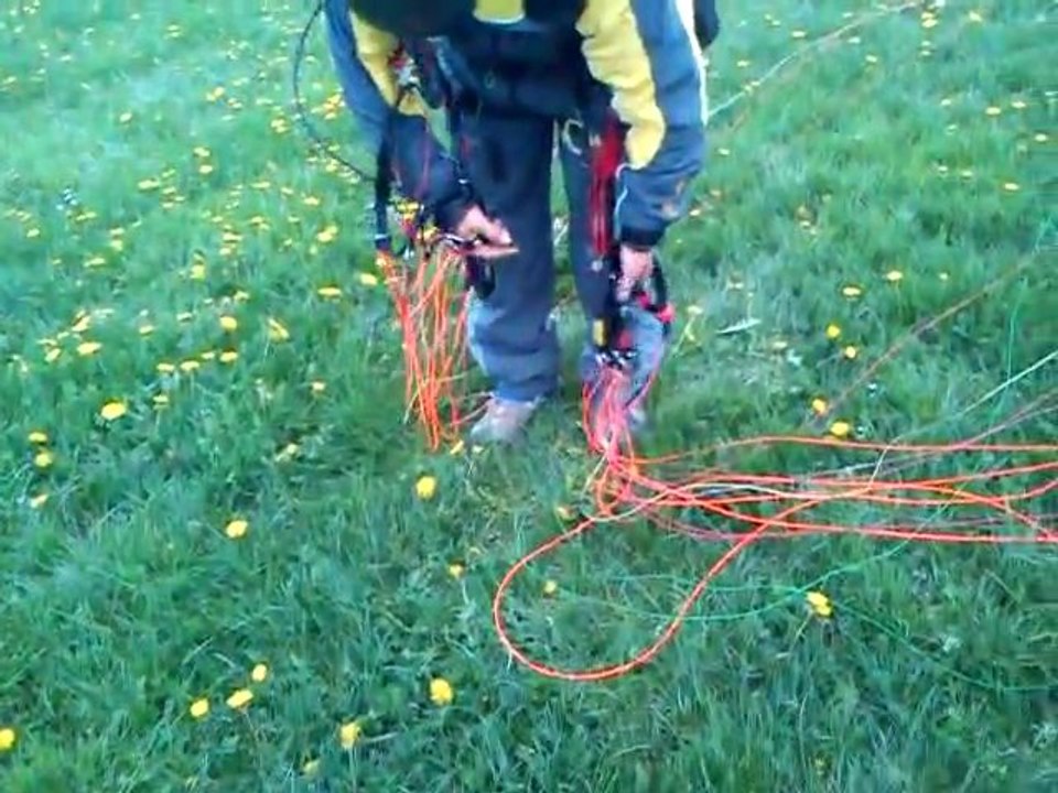 mise en place pour un décollage parapente