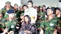 Bangladesh miracle survivor talks to press for the first time