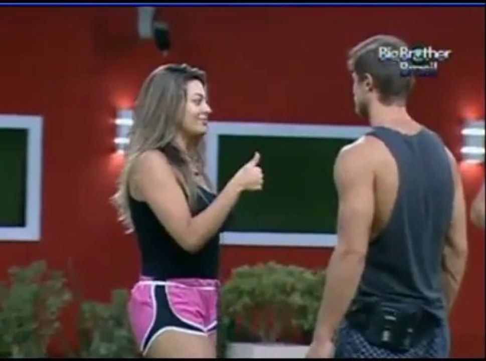 Jonique comemorando saida do Adauto - 28.02 p.4