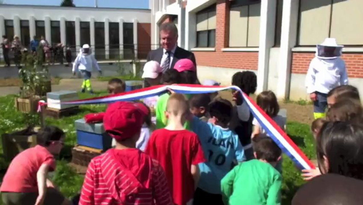 Inauguration des ruches de l'Hôtel de ville