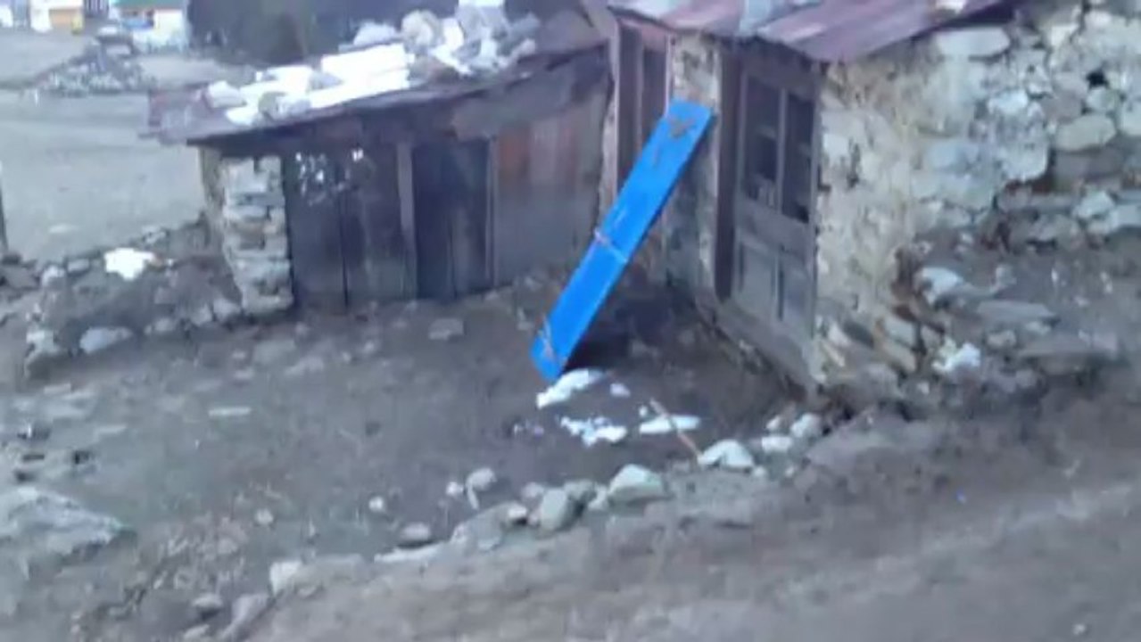 trekking in everest