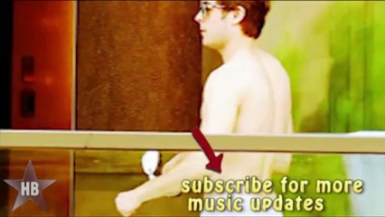 Zac Efron Shirtless - Doesn't get hotter than this