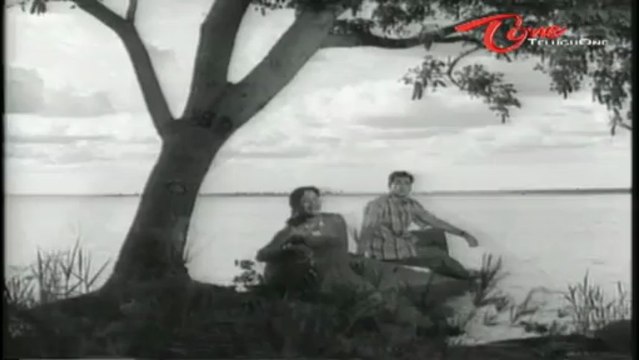 Iddaru Mithrulu Songs - Ee Musi Musi Navvula - ANR - E V Saroja