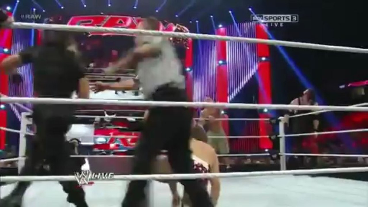 WWE4U.com عرض الرو الأخير بتاريخ 14/05/13 مترجم الحزء 2