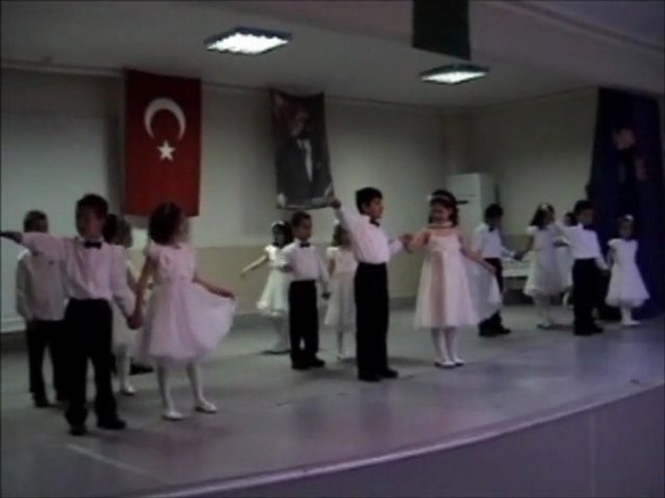 08 Taşova Yeşilırmak İlkokulu 2013 Okuma Bayramı
