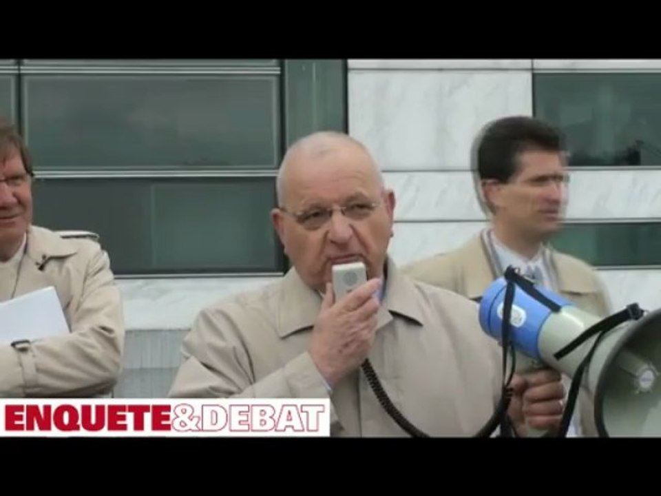 Soutien de du père d'Anne-Lorraine Schmitt à Clément Weill Raynal devant France Télévision