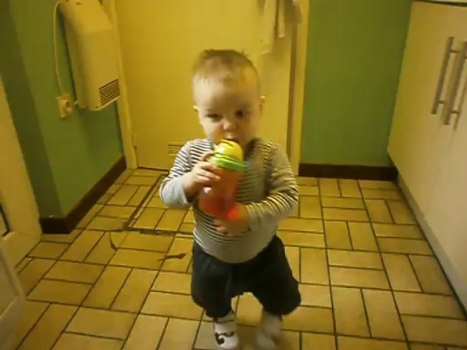 Sami qui creuse des tranchées lol